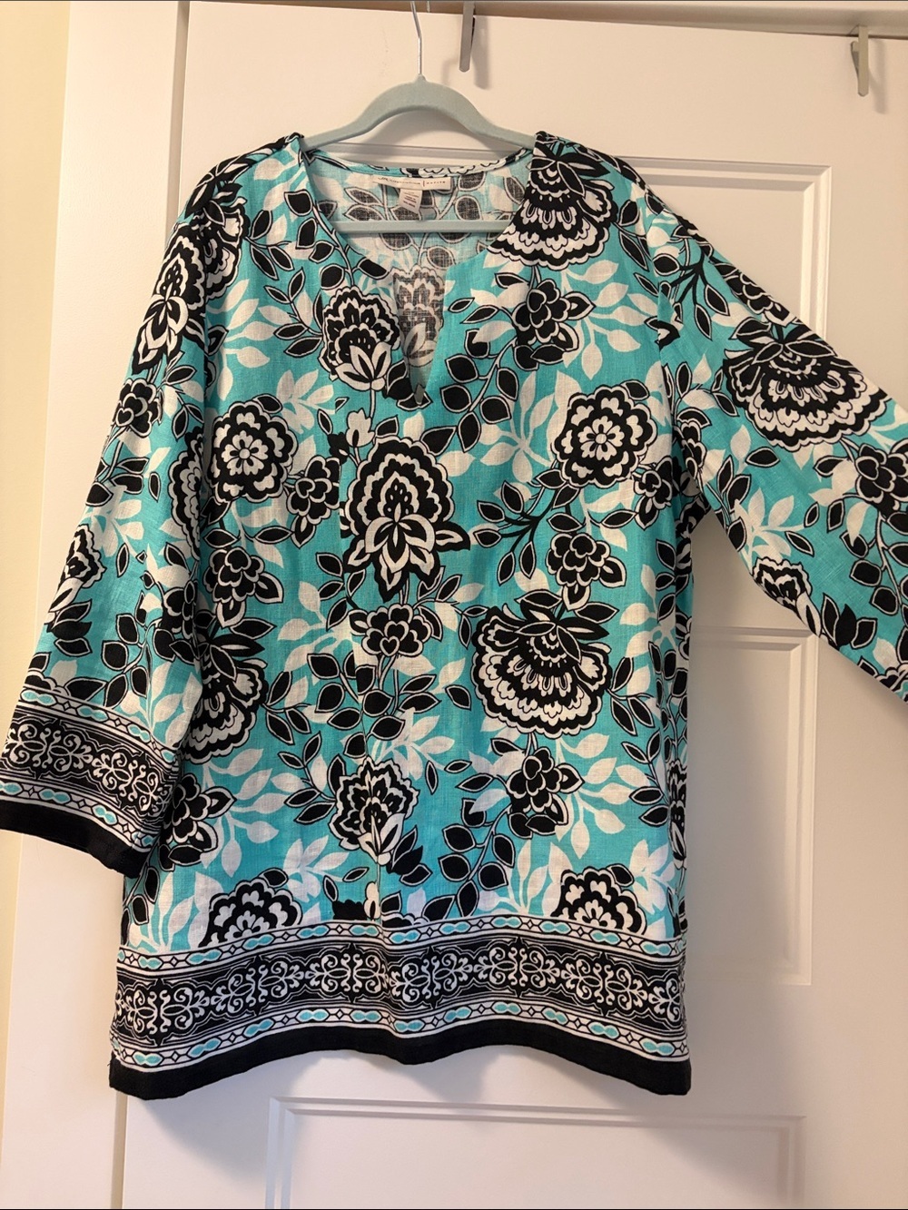 JM Collection Teal Black and White Floral V-Neck linen top